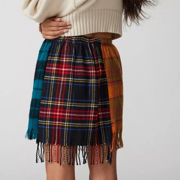 NWT UO Urban Renewal Remade Plaid Scarf Mini Skirt - Picture 2 of 11